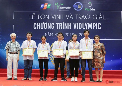Vinh danh hơn 1.900 học sinh miền Bắc đoạt giải cuộc thi ViOlympic năm học 2018-2019