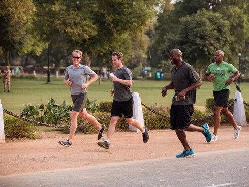 10 sở thích phổ biến nhất của các tỷ phú giàu nhất thế giới - ảnh 9