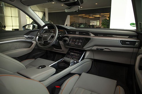 Cận cảnh xe điện Audi e-tron đầu tiên tại Việt Nam - ảnh 5