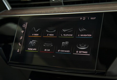 Cận cảnh xe điện Audi e-tron đầu tiên tại Việt Nam - ảnh 6