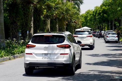 Hàng trăm ô tô cũ, mới góp mặt tại hội chợ xe đầu tiên ở phía Bắc - ảnh 5