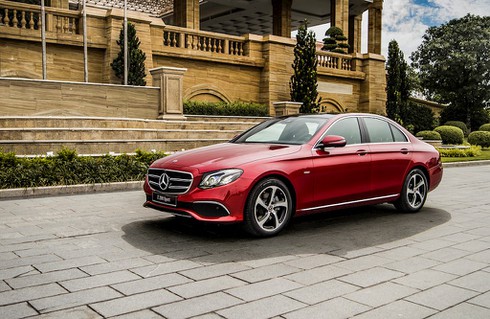 Mercedes – Benz E-Class mới chính thức ra mắt thị trường Việt Nam, giá từ 2,13 tỷ đồng - ảnh 1