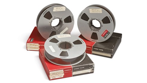 Cuộn băng gốc ghi hình chuyến bay lên Mặt Trăng của tàu Apollo 11 được bán đấu giá hơn 23 tỷ đồng - ảnh 2