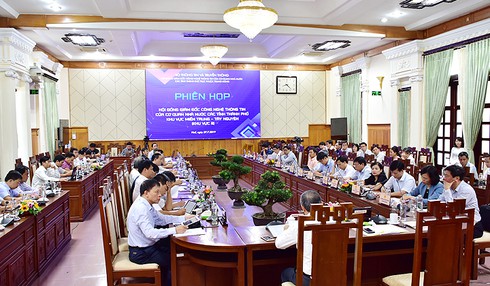 Đẩy mạnh ứng dụng CNTT trong xây dựng chính quyền điện tử - ảnh 1