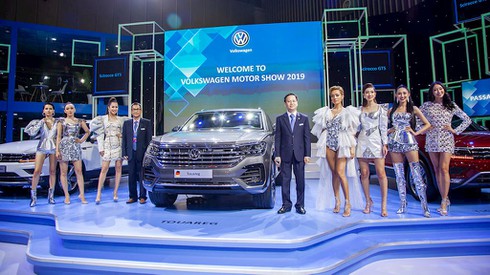 ​​​​​​​​​​​​​​Volkswagen Việt Nam chính thức bán Volkswagen Touareg giá 3,099 tỷ đồng - ảnh 10