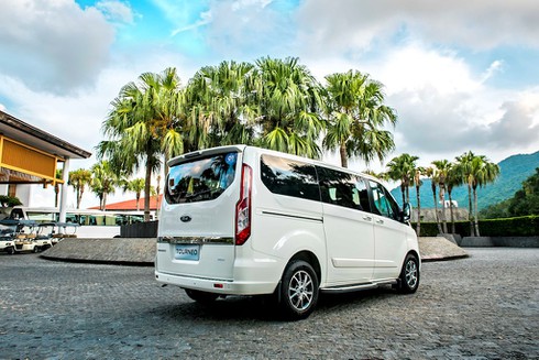 Khách hàng tiềm năng nói gì về Ford Tourneo? - ảnh 6