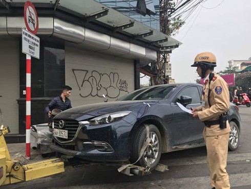 Cảnh sát giao thông sẽ tạm giữ xe ô tô sử dụng thiết bị “thay đổi” biển số | Phát hiện xe ô tô sử dụng thiết bị “thay đổi” biển số, Cảnh sát giao thông sẽ tạm giữ xe