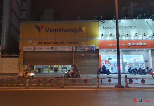 Hình ảnh hàng loạt cửa hàng Viễn Thông A đóng cửa, dấu ấn của