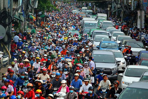Cấm xe máy tại Việt Nam không phải là giải pháp chống ùn tắc hiệu quả? - ảnh 1