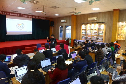 Nhiều trường học cấp tập tổ chức dạy online trong lúc phòng dịch Corona - ảnh 2