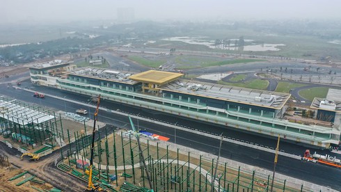 Mục sở thị trong công trường đường đua F1 Hà Nội sắp hoàn thiện, sẵn sàng khởi tranh vào tháng 4 - ảnh 1