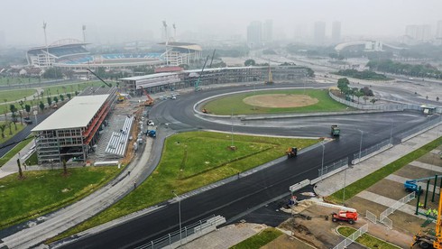 Mục sở thị trong công trường đường đua F1 Hà Nội sắp hoàn thiện, sẵn sàng khởi tranh vào tháng 4 - ảnh 4
