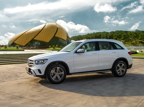 Bộ đôi Mercedes-Benz GLC 2020 vừa ra mắt, giá 2 tỷ đồng - ảnh 3