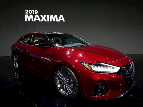 Nissan cho thuê xe mới giá 700 USD/tháng, khách tha hồ “thay xe như thay áo” - ảnh 1