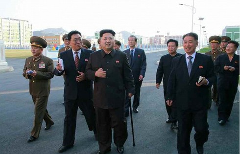 Kim Jong Un bất ngờ đến thăm đơn vị không quân Triều Tiên - ảnh 1