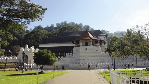 Việt Nam lọt top 10 nước du lịch giá rẻ nhất thế giới 2014 - ảnh 11