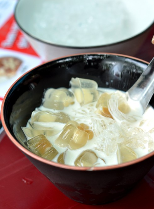 Điểm danh những quán chè nghĩ đến là thèm ở Hà Nội - ảnh 1