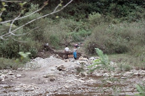 Triều Tiên bí mật bán vàng thu ngoại tệ - ảnh 1