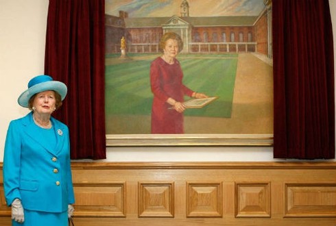 Những hình ảnh về cuộc đời “Người đàn bà thép” Margaret Thatcher - ảnh 21