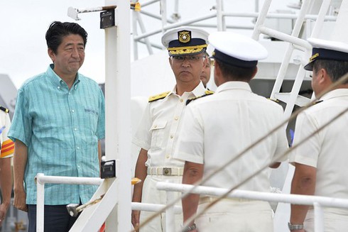 Báo Trung Quốc: Nhật Bản đang 'uống thuốc độc để giải khát' - ảnh 1