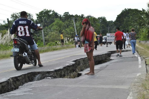 97 người chết trong động đất ở Philippines - ảnh 1