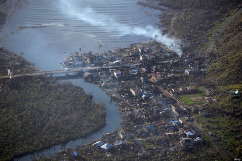 Philippines: Khoảng 2.500 người thiệt mạng vì bão Haiyan - ảnh 12