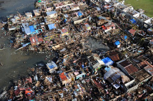 Philippines: Khoảng 2.500 người thiệt mạng vì bão Haiyan - ảnh 14