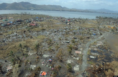 Philippines: Khoảng 2.500 người thiệt mạng vì bão Haiyan - ảnh 17