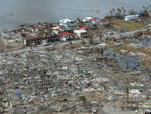 Philippines: Khoảng 2.500 người thiệt mạng vì bão Haiyan - ảnh 20