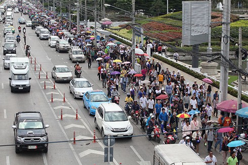 Thái Lan ban bố tình trạng khẩn cấp - ảnh 5