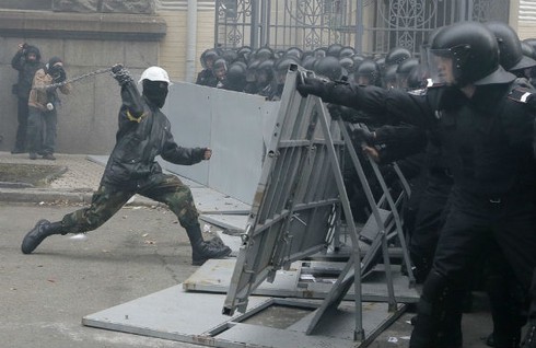 Chùm ảnh người Ukraina biểu tình đòi gia nhập EU - ảnh 16