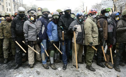 Hình ảnh bạo loạn kinh hoàng ở Ukraina - ảnh 21