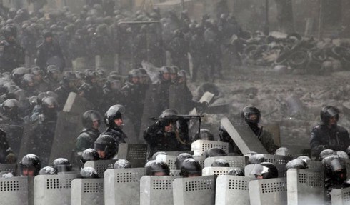 Hình ảnh bạo loạn kinh hoàng ở Ukraina - ảnh 22