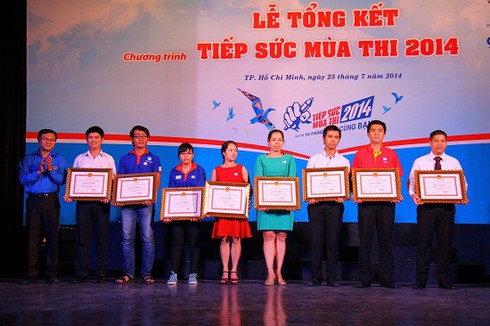 VietJet đồng hành cùng Tiếp sức mùa thi 2014 - ảnh 2