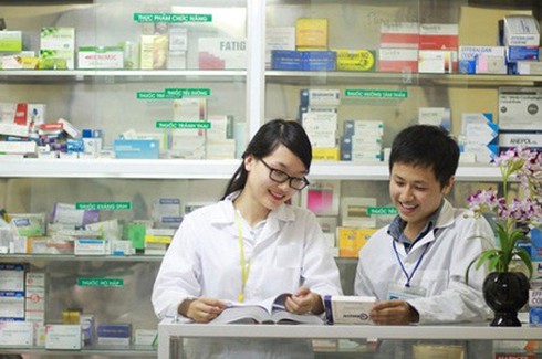 Cao đẳng Dược chính quy xét nguyện vọng 2 điểm sàn khối A,B - ảnh 1