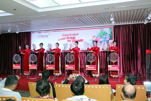 HDBank tìm ra khách hàng trúng thưởng 1 tỷ đồng - ảnh 1