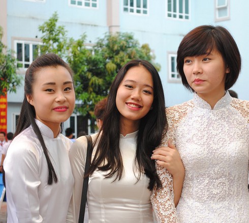 Ngắm nữ sinh trường Đoàn Thị Điểm rạng rỡ ngày khai giảng - ảnh 11
