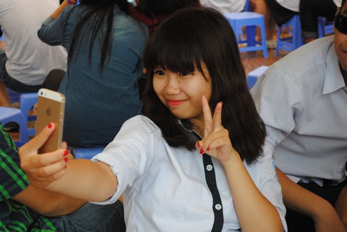 Ngắm nữ sinh trường Đoàn Thị Điểm rạng rỡ ngày khai giảng - ảnh 3