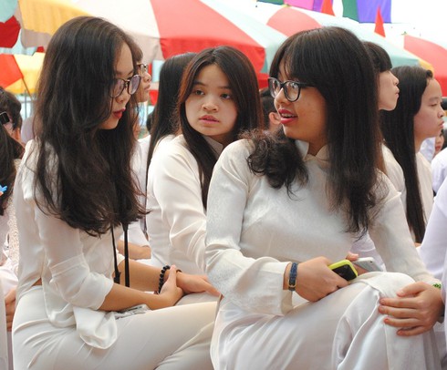 Ngắm nữ sinh trường Đoàn Thị Điểm rạng rỡ ngày khai giảng - ảnh 5