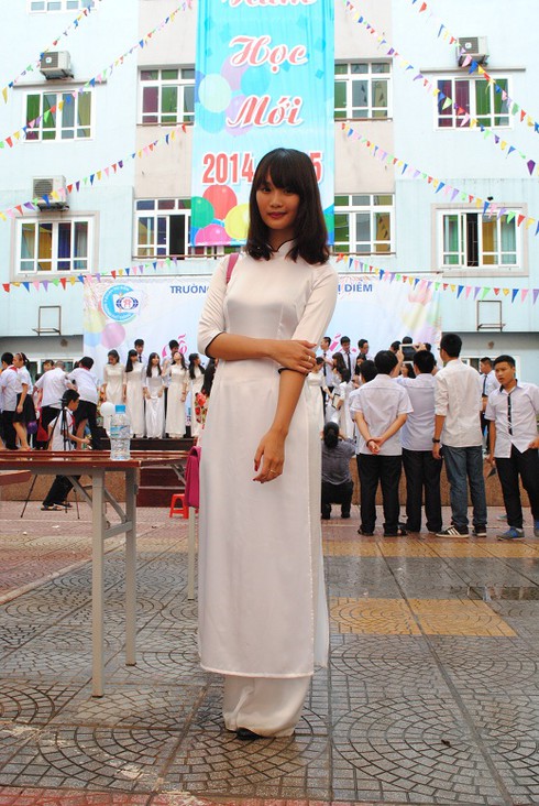 Ngắm nữ sinh trường Đoàn Thị Điểm rạng rỡ ngày khai giảng - ảnh 7