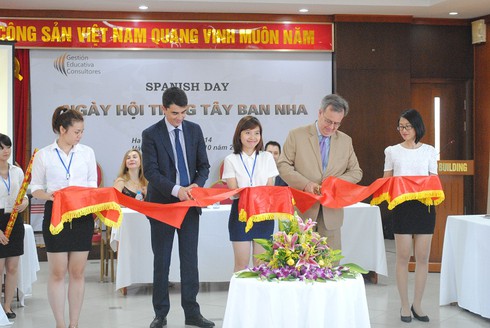 Nhiều cơ hội học bổng cho sinh viên du học tại Tây Ban Nha - ảnh 4