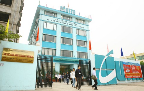 Bộ GDĐT ra quyết định tạm ngừng tuyển sinh một trường ĐH ở Hà Nội - ảnh 1