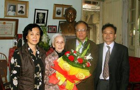 Tâm sự một giảng viên: Ân hận vì không về thăm lại thầy cô cũ - ảnh 1