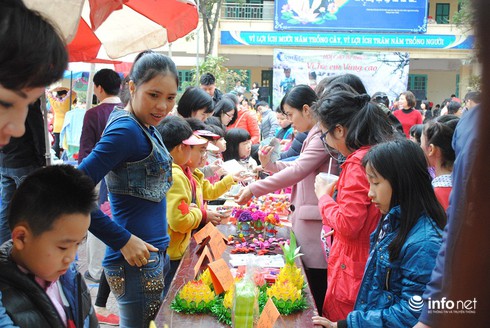 Phụ huynh ngỡ ngàng trước khả năng kiếm tiền của con trẻ - ảnh 5