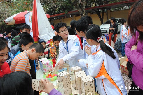 Phụ huynh ngỡ ngàng trước khả năng kiếm tiền của con trẻ - ảnh 9