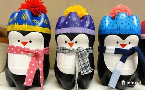 Cô giáo trẻ sáng tạo đồ chơi độc đáo từ những thứ vứt đi - ảnh 2