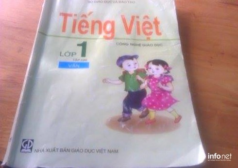 Bài thơ trong sách Tiếng Việt lớp 1 gây nhiều tranh cãi - ảnh 2