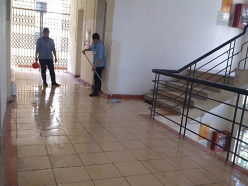 Đuổi học sinh viên đánh thầy bất tỉnh - ảnh 1