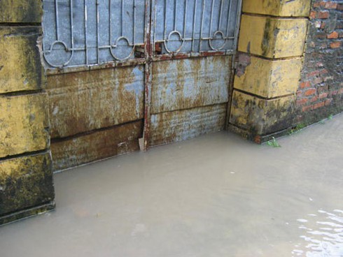 Hà Nội tái hiện trận lụt lịch sử năm 2008 - ảnh 11