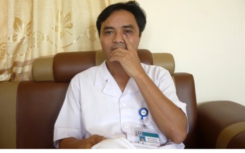 Vì sao người nhà bệnh nhân đánh BS, phá bệnh viện? - ảnh 2